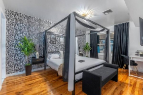 3 bedroom Apt with FREE driveway parking, en suite bathroom and extra bath, Sleeps 10, Prud Center and EWR in minutes